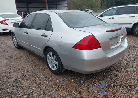 2007 Honda Accord 2.4 Vp z USA, uszkodzony, nr VIN 1HGCM56197A013379